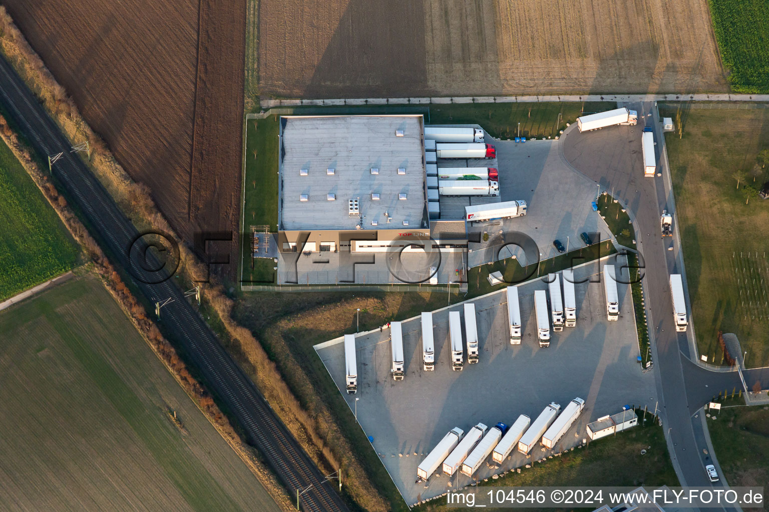 Rülzheim dans le département Rhénanie-Palatinat, Allemagne hors des airs