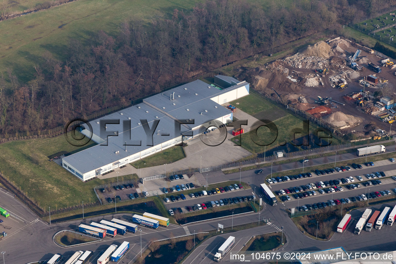 Vue aérienne de Zone industrielle de Horst à le quartier Minderslachen in Kandel dans le département Rhénanie-Palatinat, Allemagne