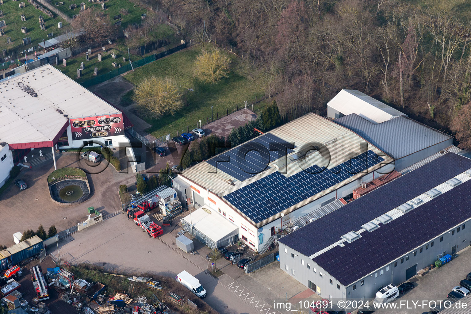 Vue aérienne de Zone industrielle de Horst à le quartier Minderslachen in Kandel dans le département Rhénanie-Palatinat, Allemagne