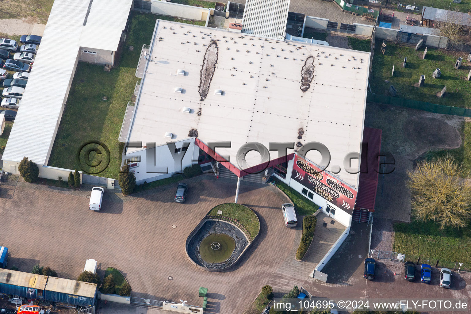 Zone industrielle de Horst à le quartier Minderslachen in Kandel dans le département Rhénanie-Palatinat, Allemagne d'en haut