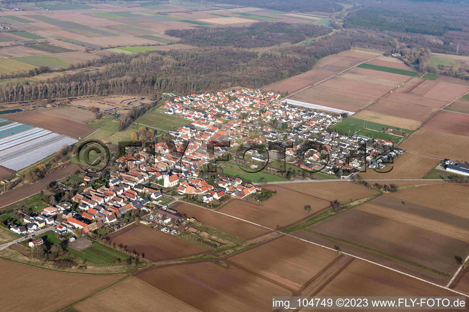 Freisbach dans le département Rhénanie-Palatinat, Allemagne hors des airs