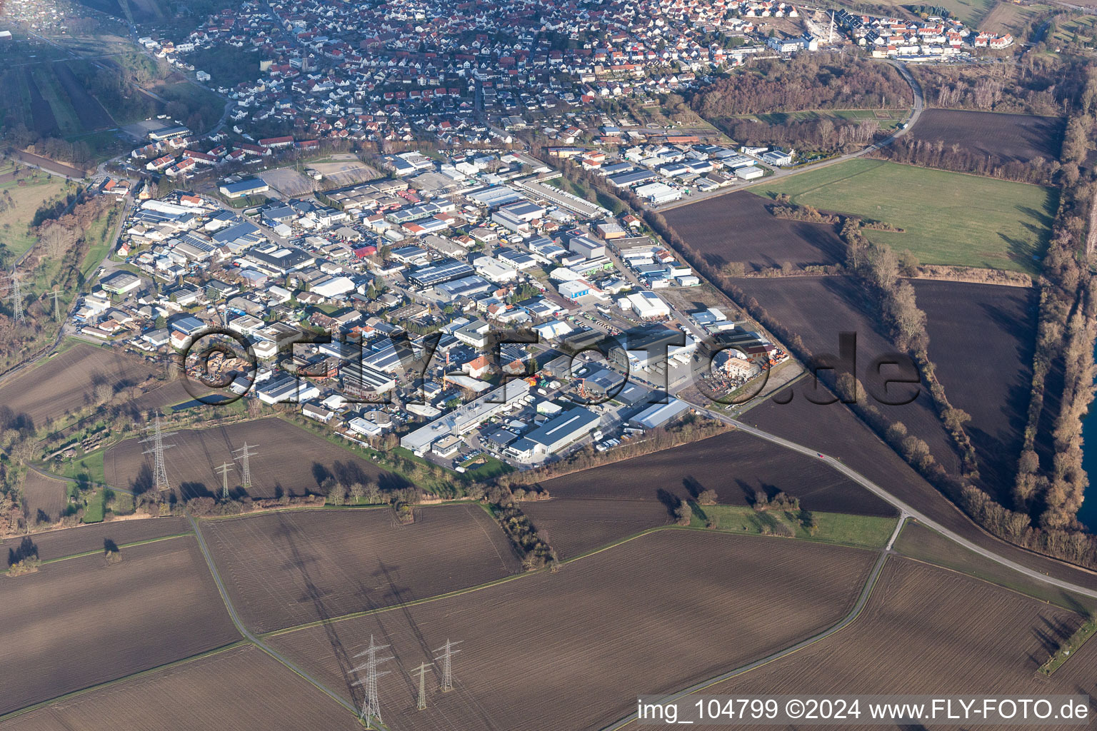 Vue d'oiseau de Quartier Neureut in Karlsruhe dans le département Bade-Wurtemberg, Allemagne