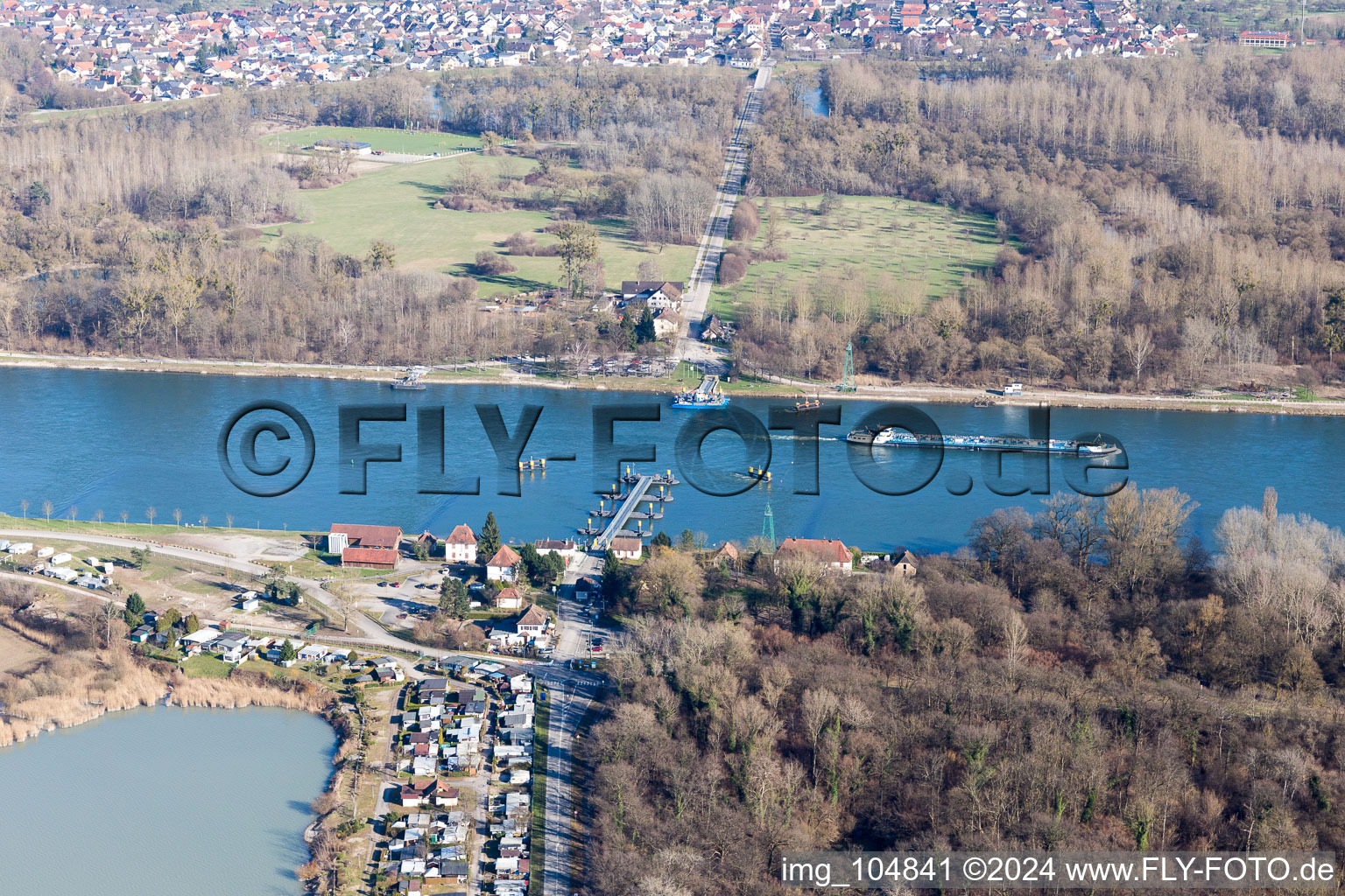 Seltz dans le département Bas Rhin, France depuis l'avion