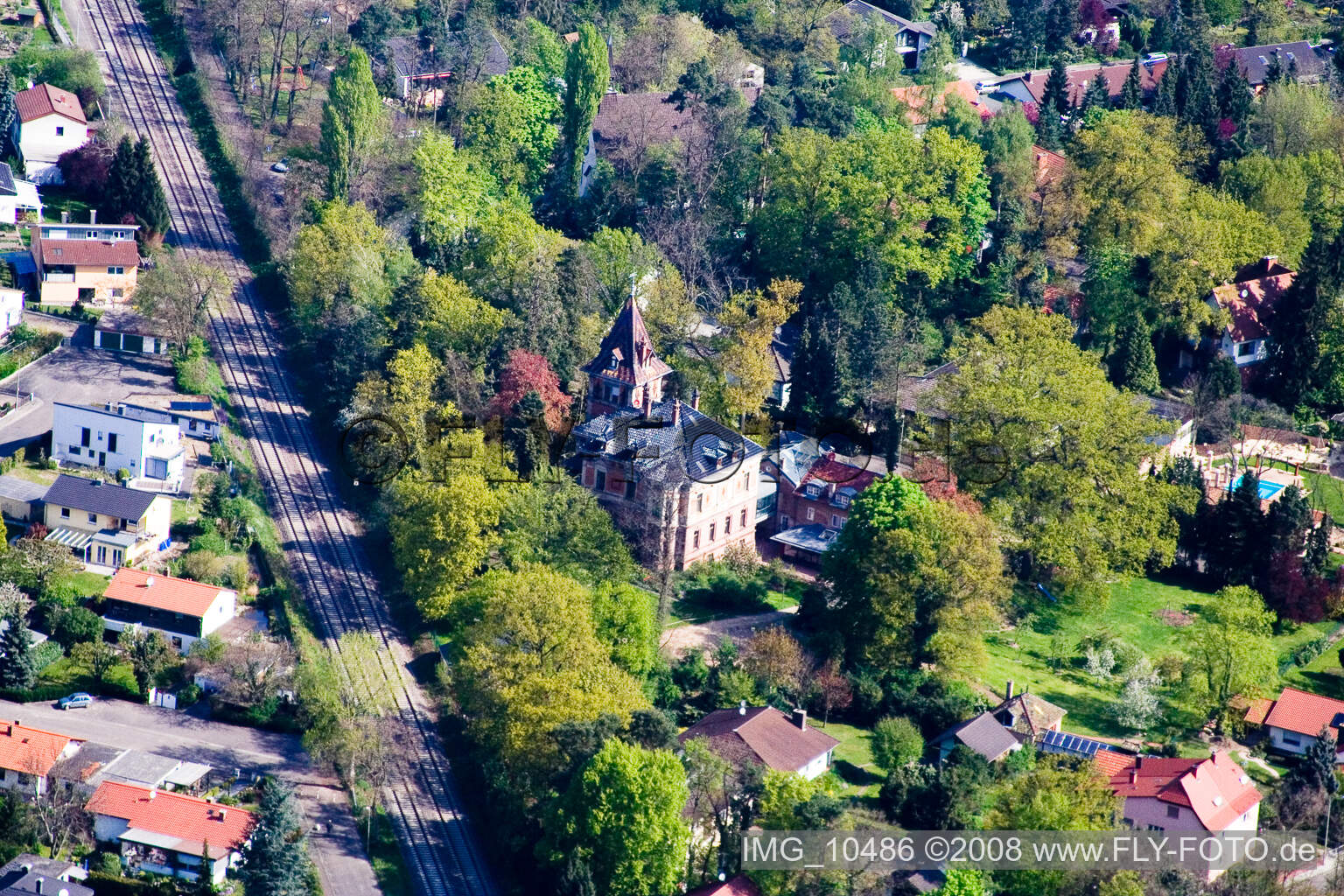 Vue aérienne de Anneau de stationnement à Jockgrim dans le département Rhénanie-Palatinat, Allemagne