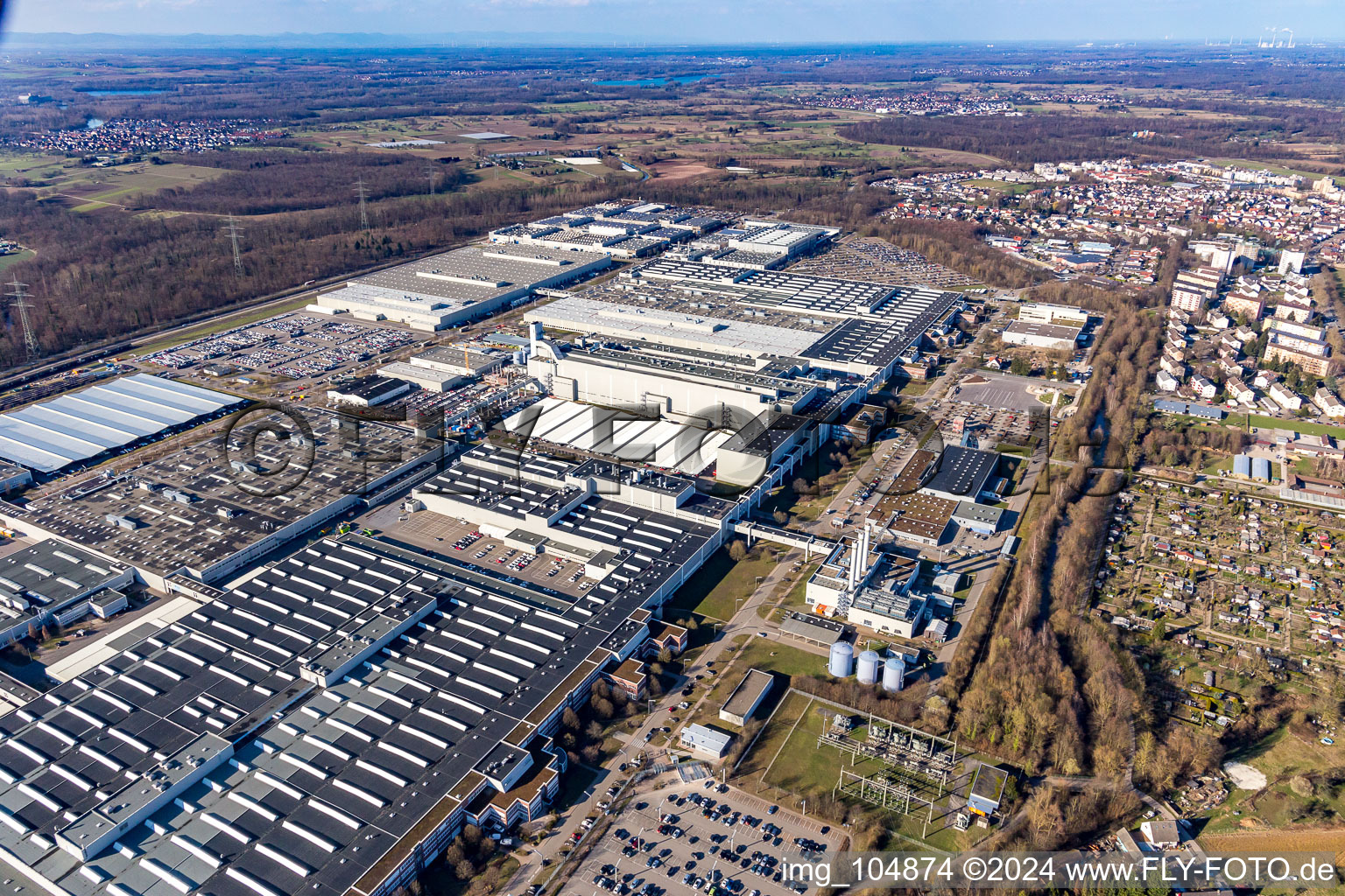 Photographie aérienne de Chantier de construction de véhicules de l'usine Mercedes-Benz Rastatt à Rastatt dans le département Bade-Wurtemberg, Allemagne