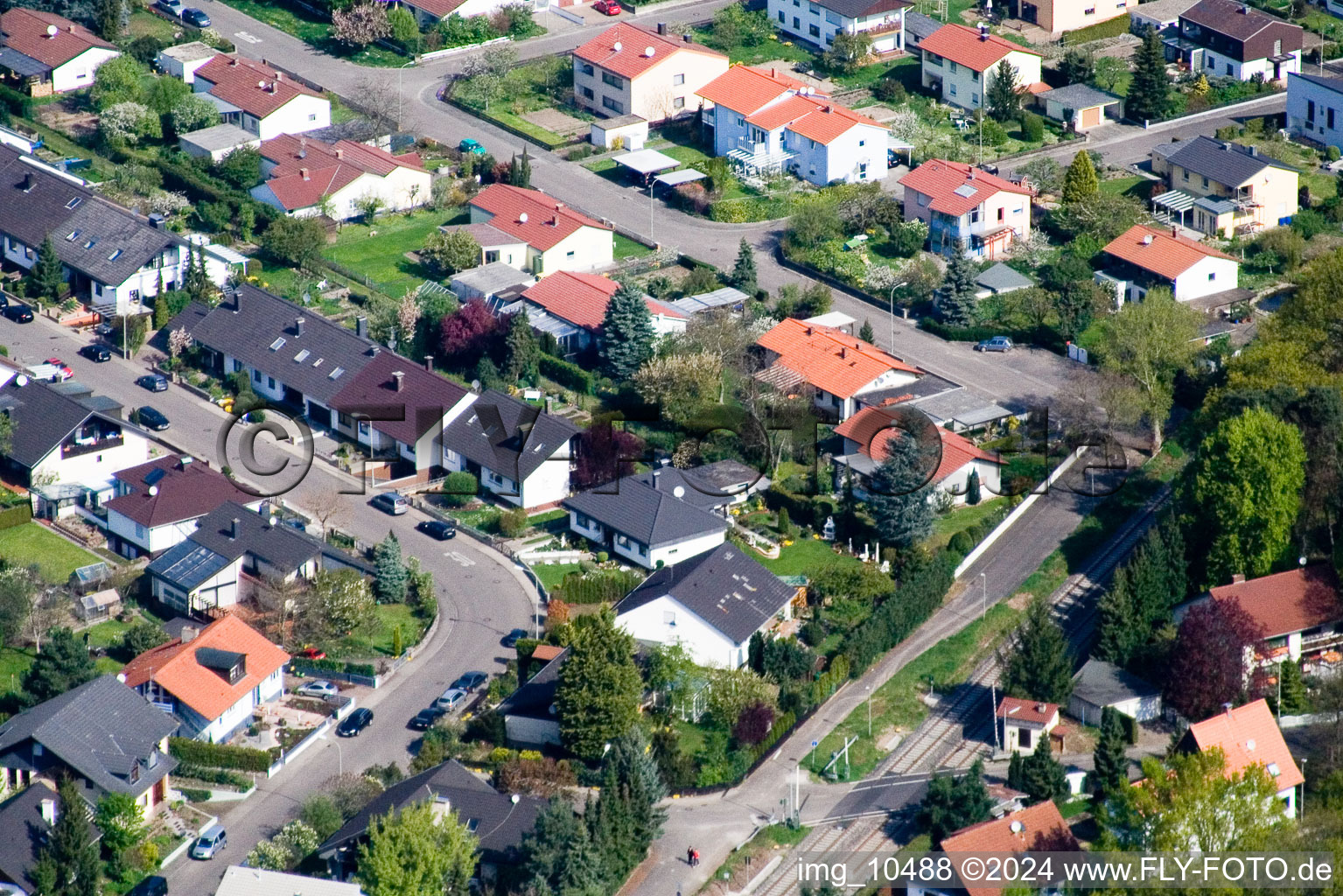 Vue aérienne de Landauer Straße, Karlsruher Straße à Jockgrim dans le département Rhénanie-Palatinat, Allemagne