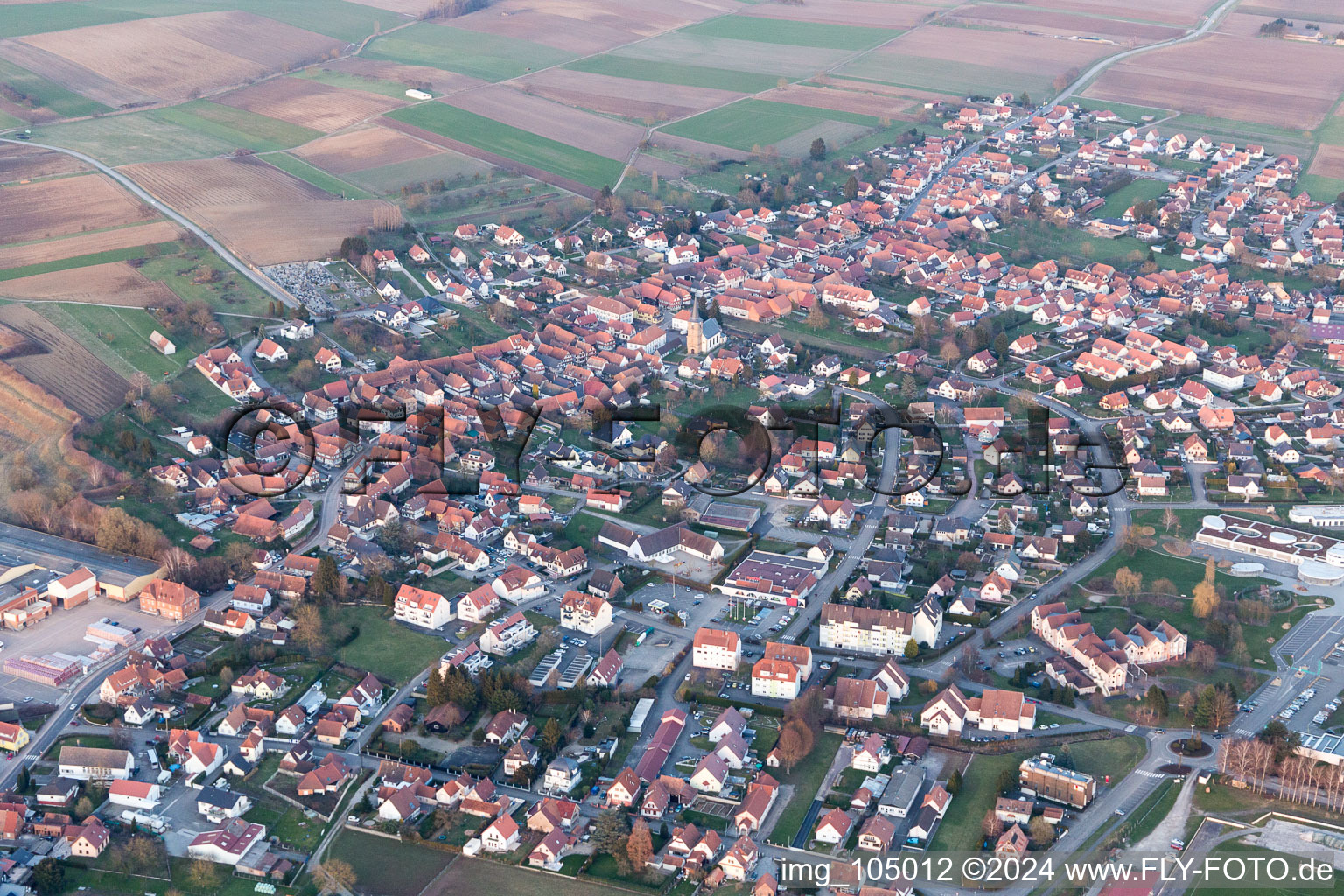 Image drone de Betschdorf dans le département Bas Rhin, France