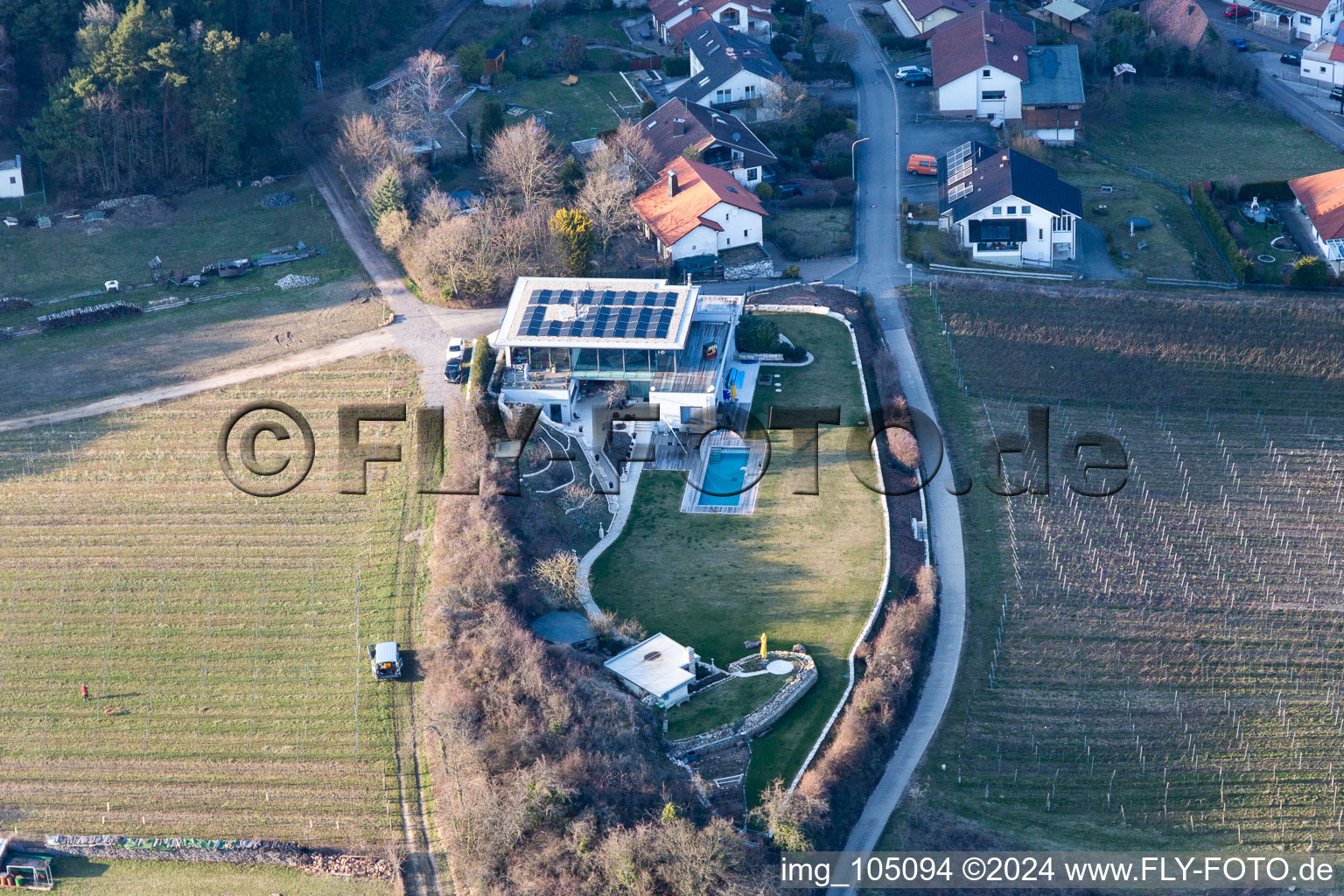 Quartier Gleiszellen in Gleiszellen-Gleishorbach dans le département Rhénanie-Palatinat, Allemagne du point de vue du drone