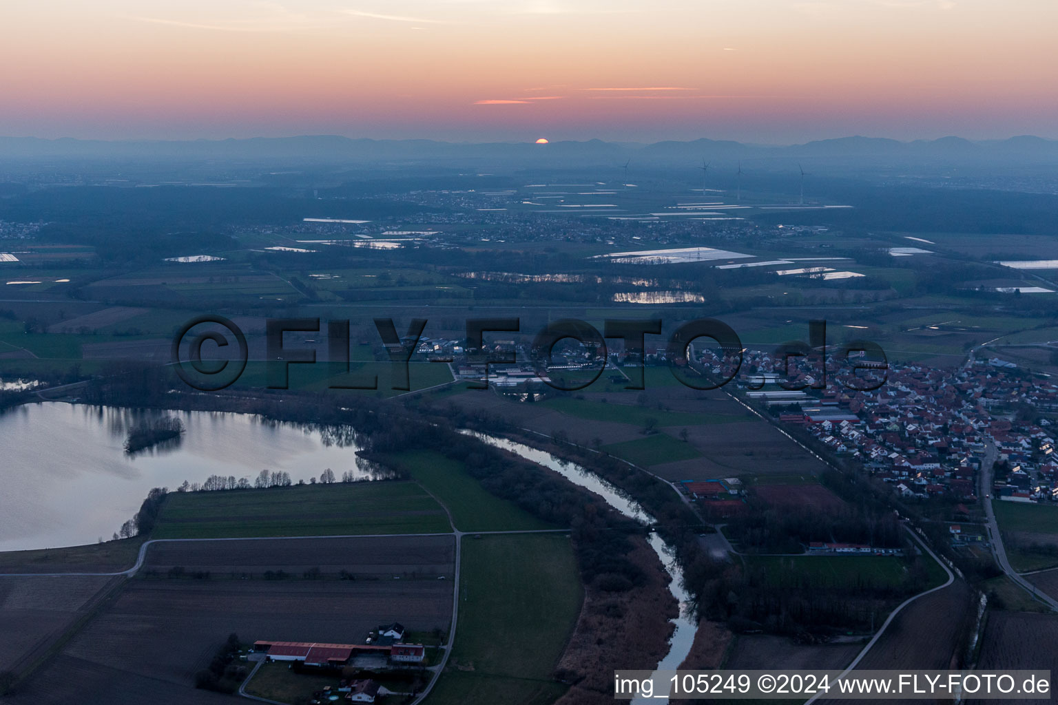 Neupotz dans le département Rhénanie-Palatinat, Allemagne vue du ciel