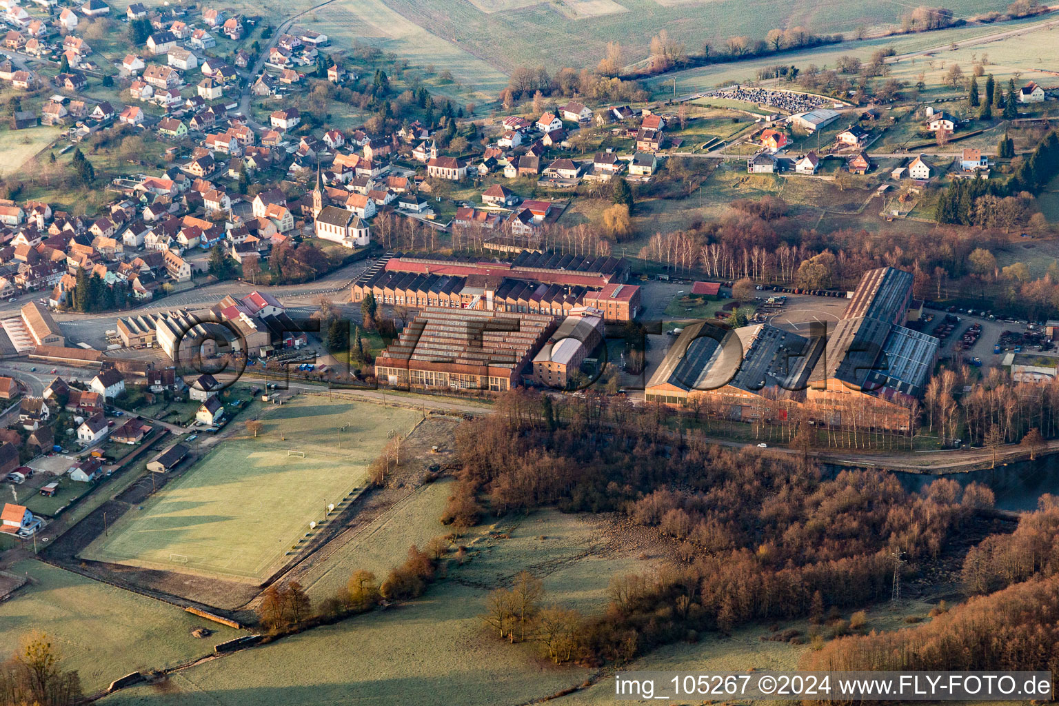 Zinswiller dans le département Bas Rhin, France depuis l'avion