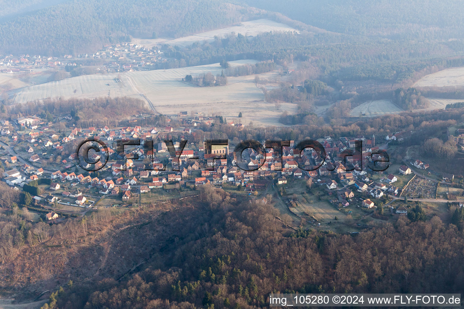 Ruines du Château de Lichtenberg dans les Vosges du Nord à Lichtenberg dans le département Bas Rhin, France hors des airs