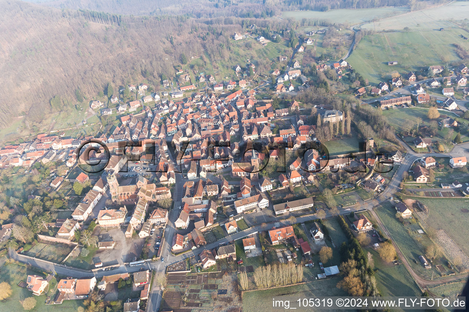 Neuwiller-lès-Saverne dans le département Bas Rhin, France hors des airs