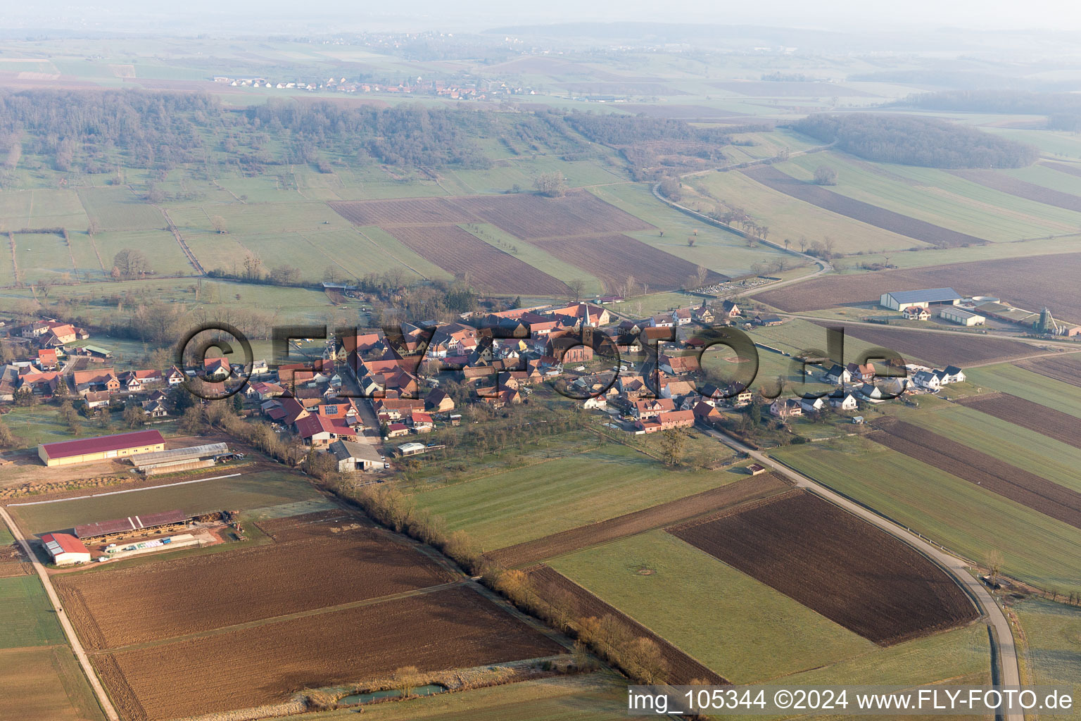 Vue aérienne de Printzheim dans le département Bas Rhin, France