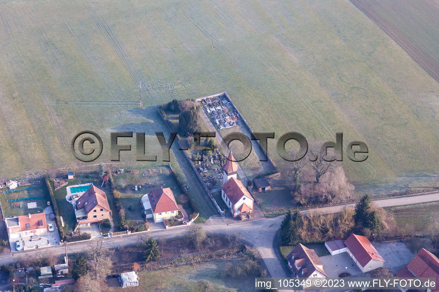 Vue aérienne de Issenhausen dans le département Bas Rhin, France