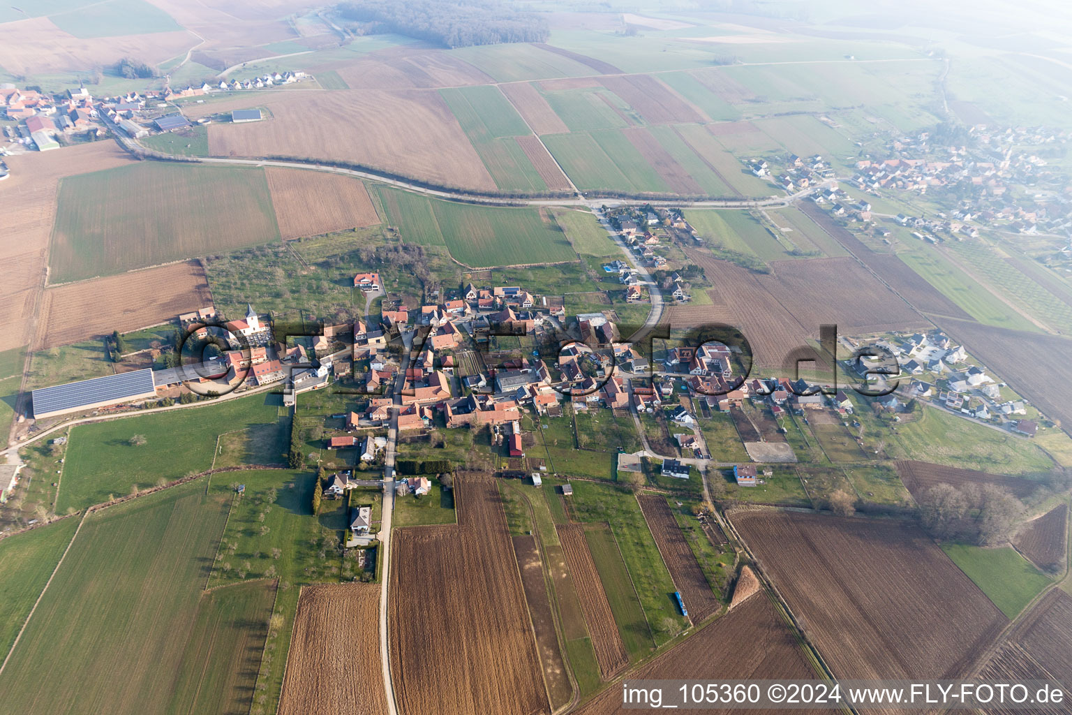 Vue aérienne de Grassendorf dans le département Bas Rhin, France