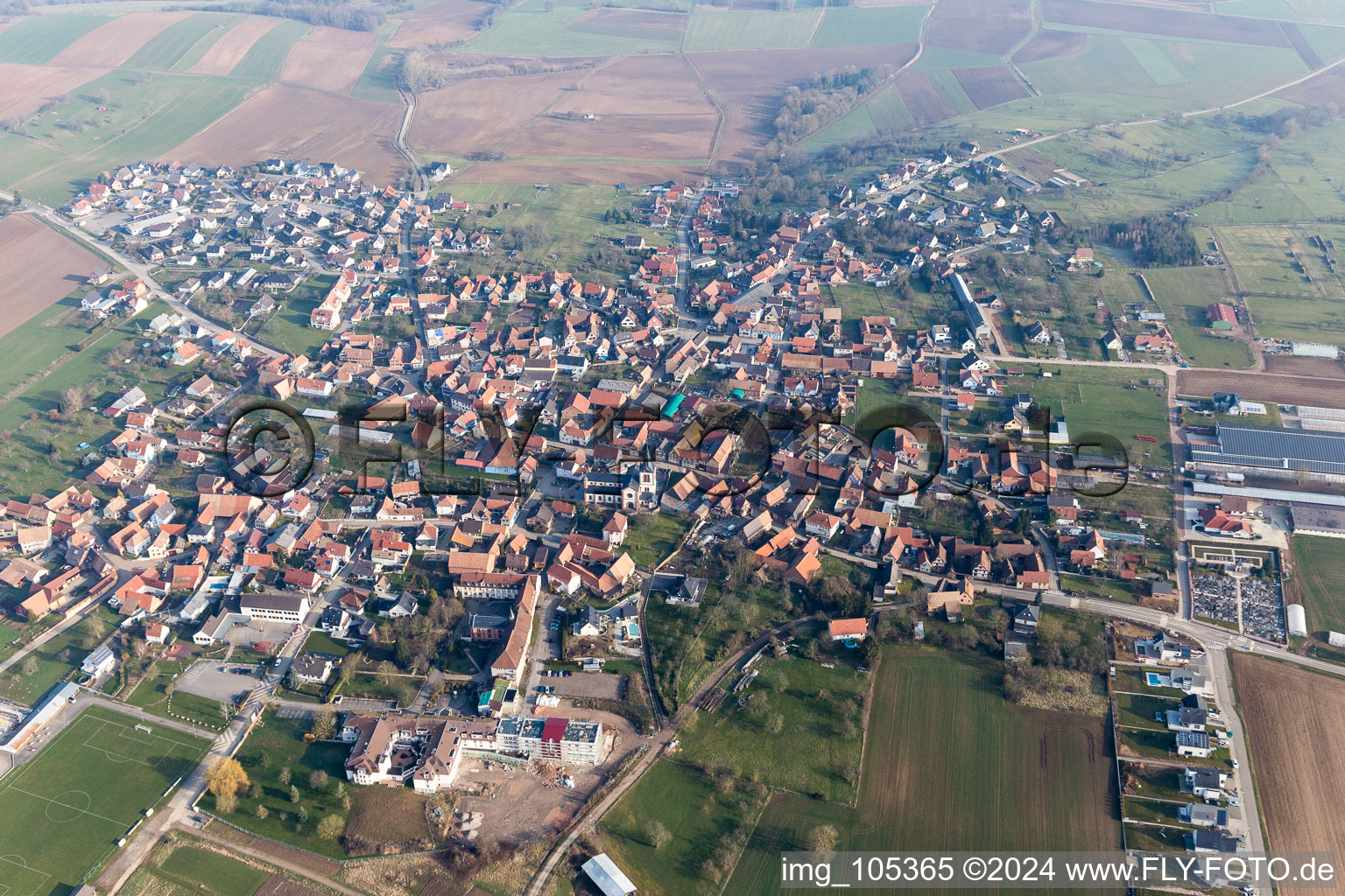 Vue aérienne de Dauendorf dans le département Bas Rhin, France