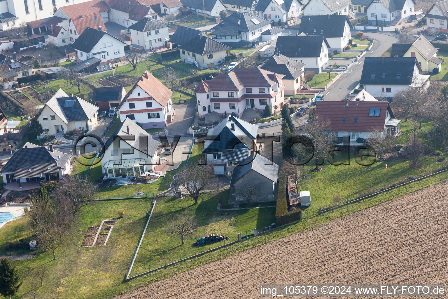 Vue d'oiseau de Schleithal dans le département Bas Rhin, France