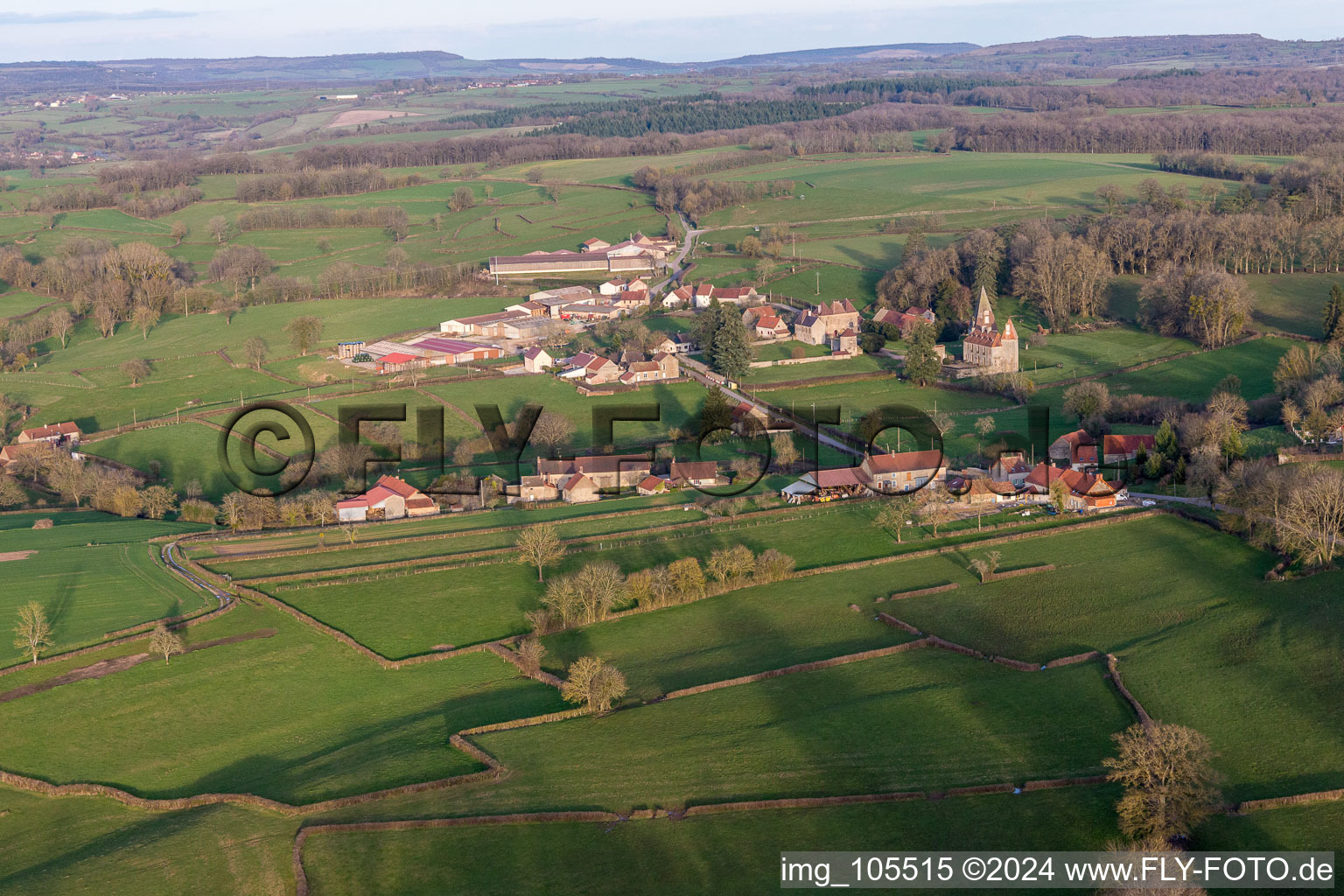 Photographie aérienne de Château de Morlet en Bourgogne à Morlet dans le département Saône et Loire, France