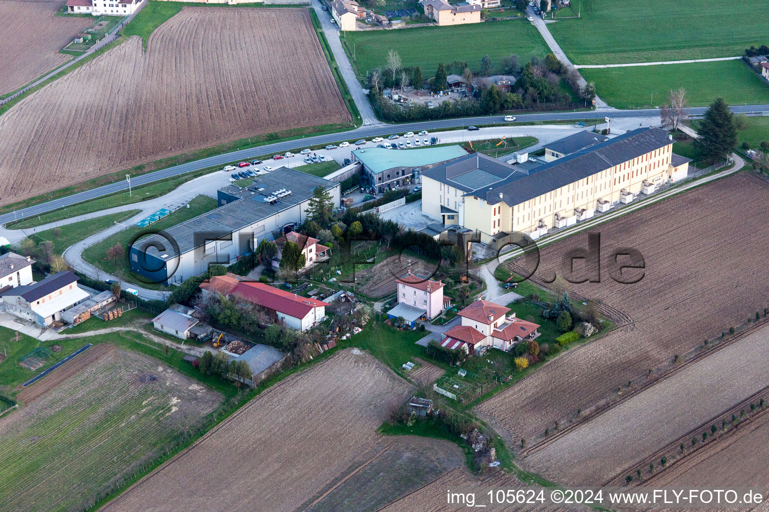 San Daniele del Friuli dans le département Udine, Italie hors des airs