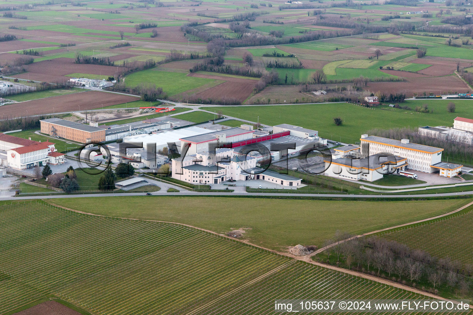 Photographie aérienne de Zona Industriale Prosciutti dans le département Frioul-Vénétie Julienne, Italie