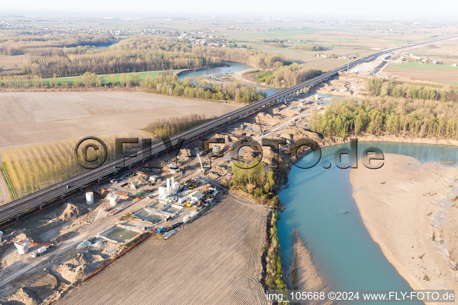 Vue aérienne de Ronchis dans le département Udine, Italie