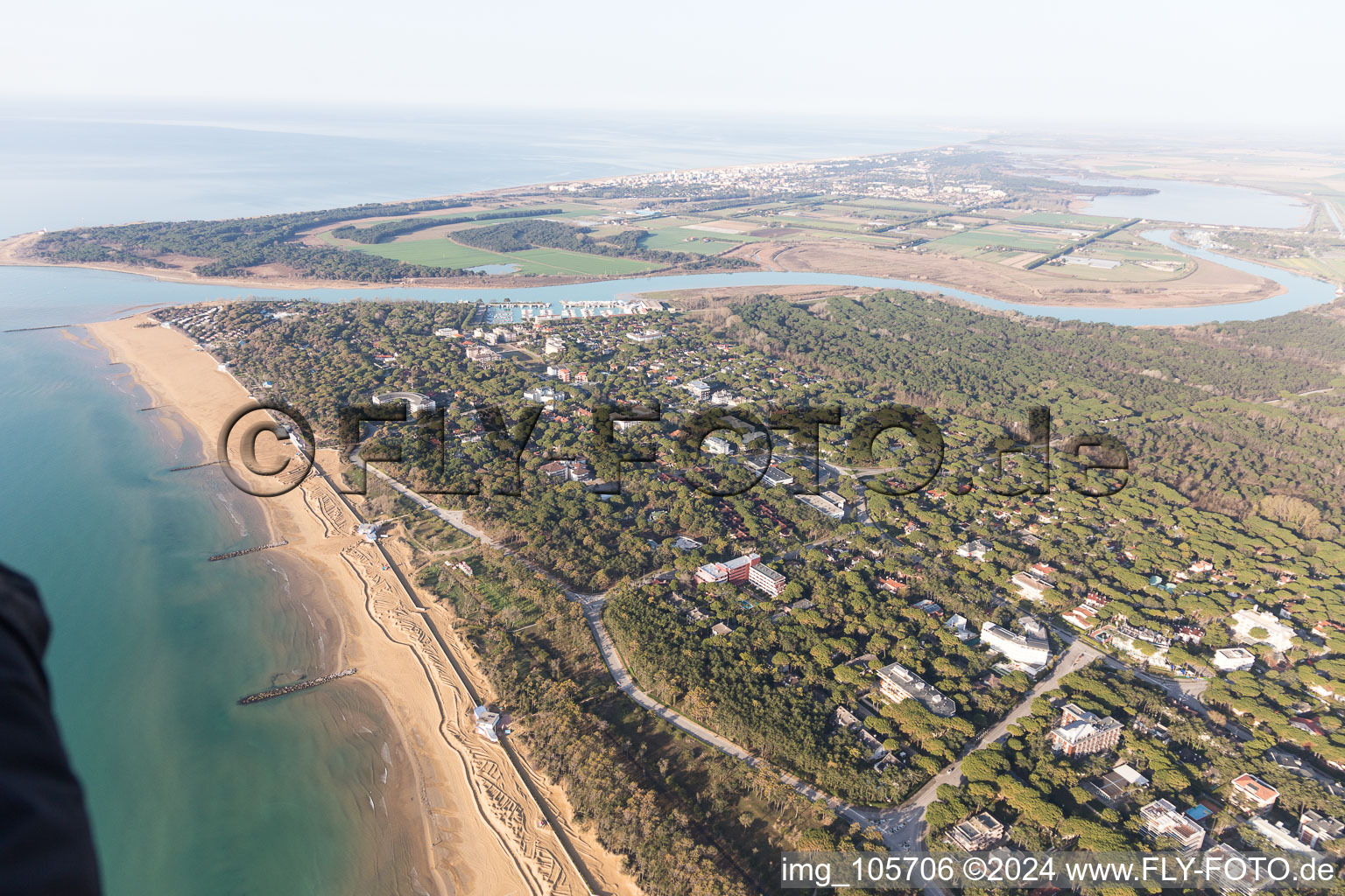 Image drone de Lignano Riviera dans le département Frioul-Vénétie Julienne, Italie