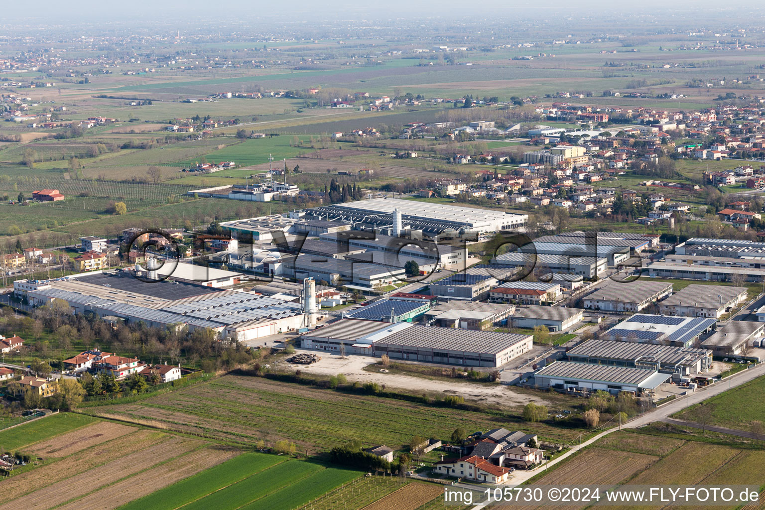 Vue aérienne de Pramaggiore Blessaglia dans le département Vénétie, Italie