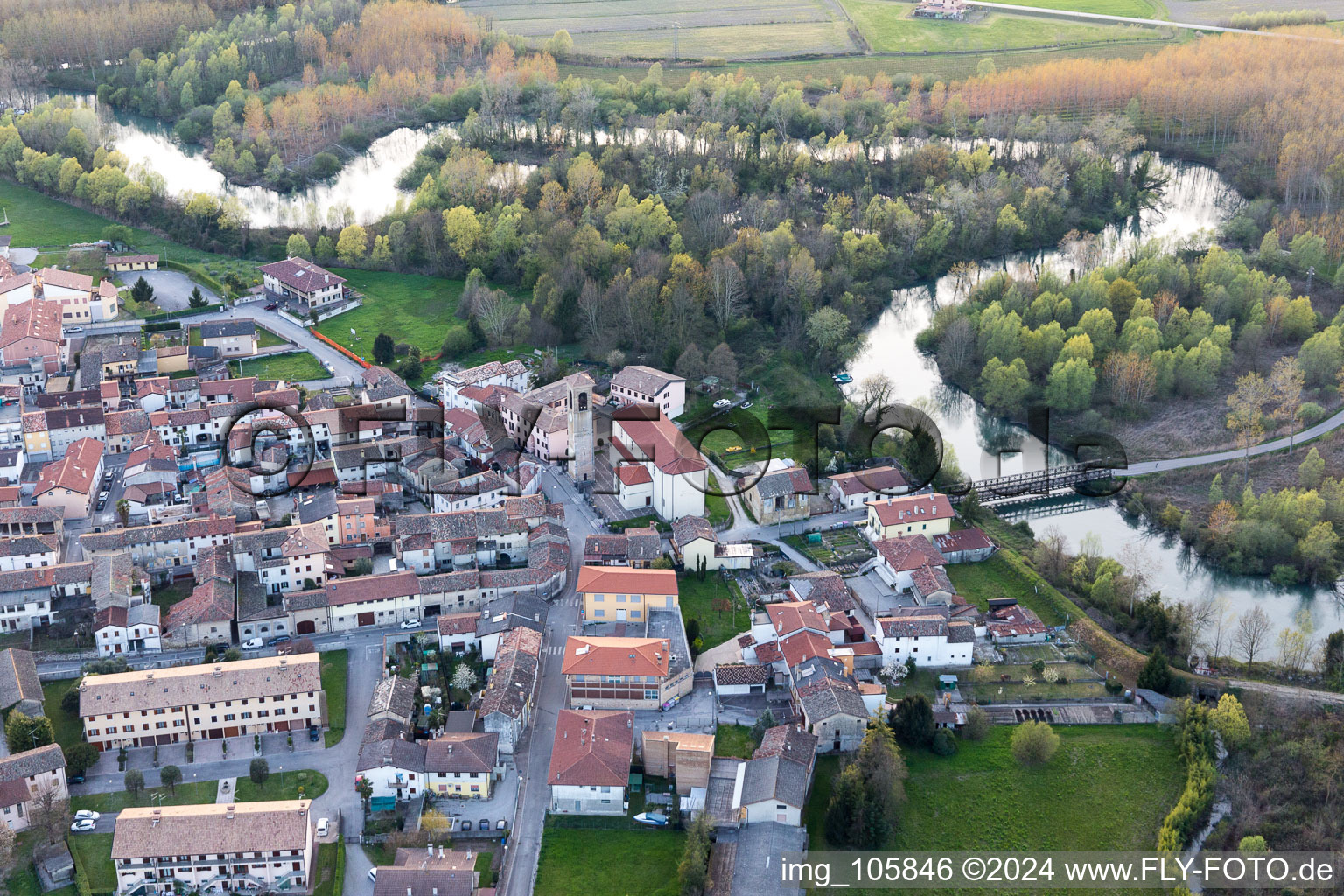 Vue aérienne de Del Forte dans le département Frioul-Vénétie Julienne, Italie