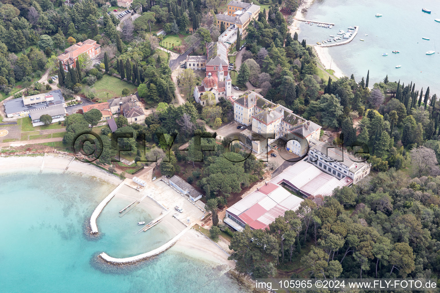 Vue d'oiseau de Rovinj dans le département Gespanschaft Istrien, Croatie