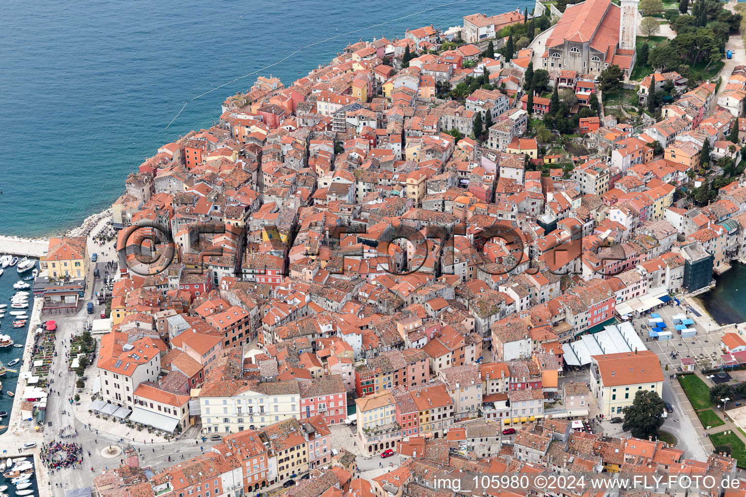 Rovinj dans le département Gespanschaft Istrien, Croatie hors des airs