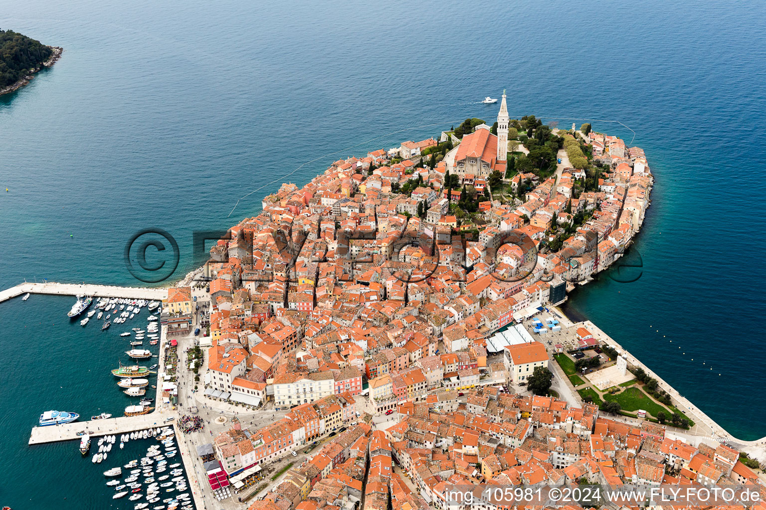 Rovinj dans le département Gespanschaft Istrien, Croatie vue d'en haut