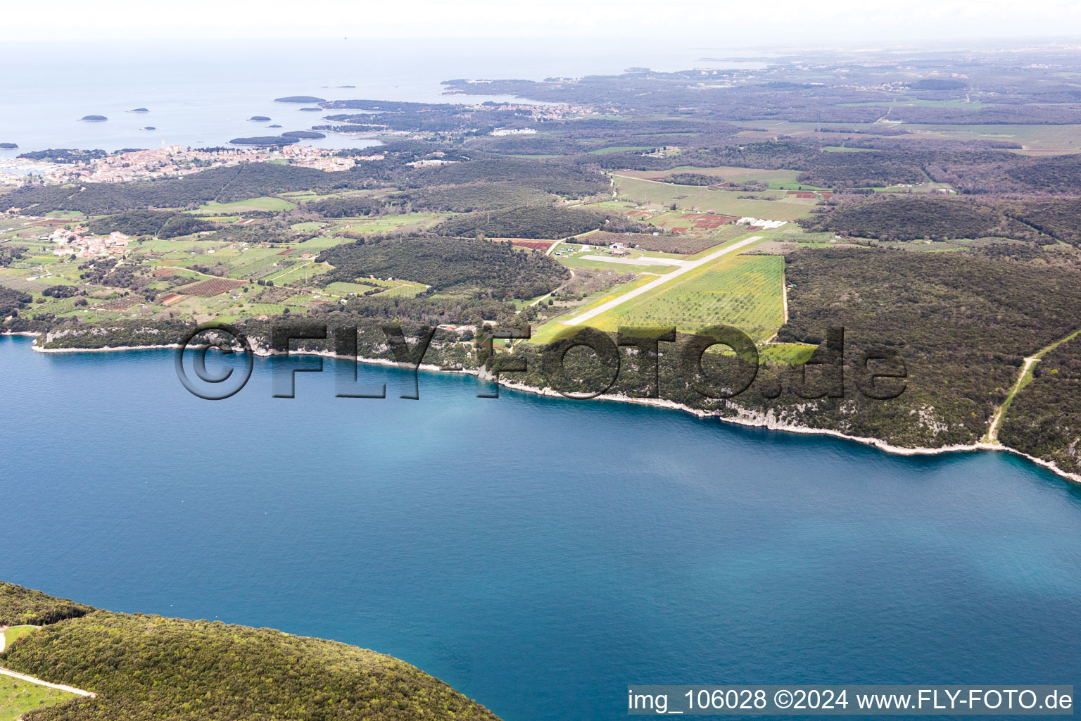 Vue aérienne de Vrsar dans le département Gespanschaft Istrien, Croatie