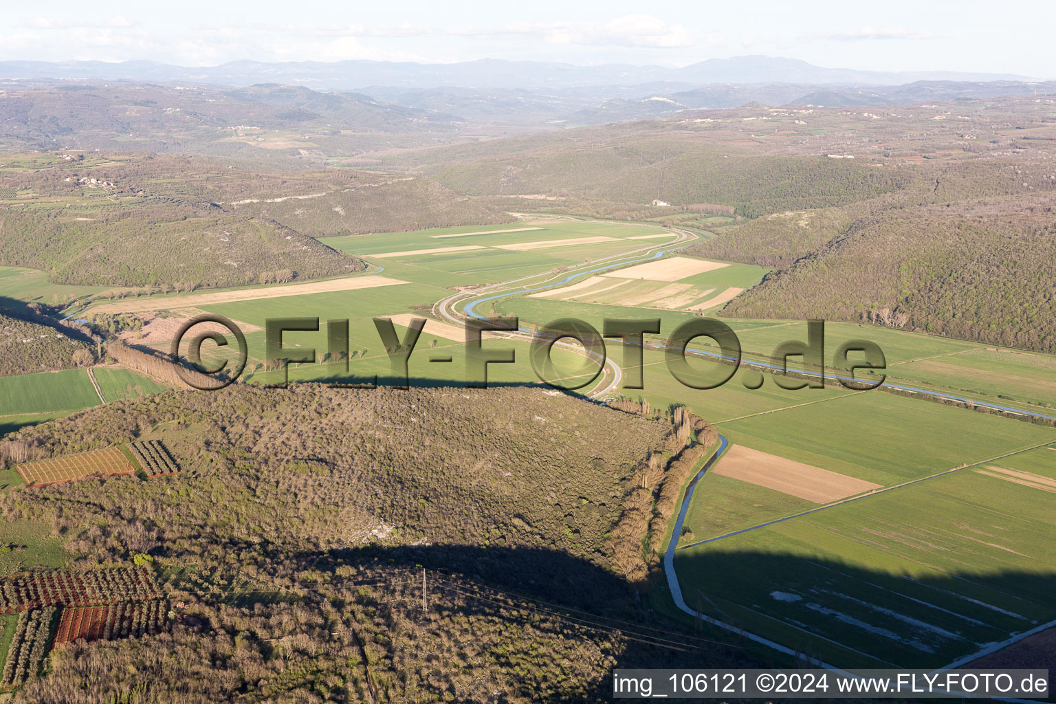 Vue oblique de Nova Vas dans le département Gespanschaft Istrien, Croatie