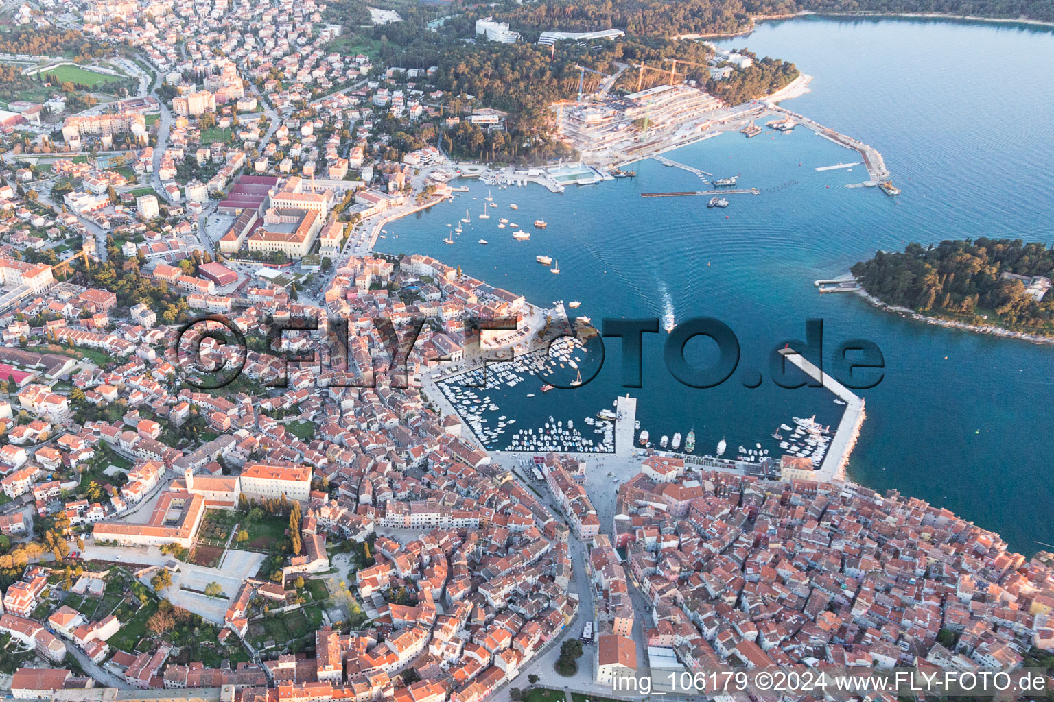 Rovinj dans le département Gespanschaft Istrien, Croatie vue d'en haut