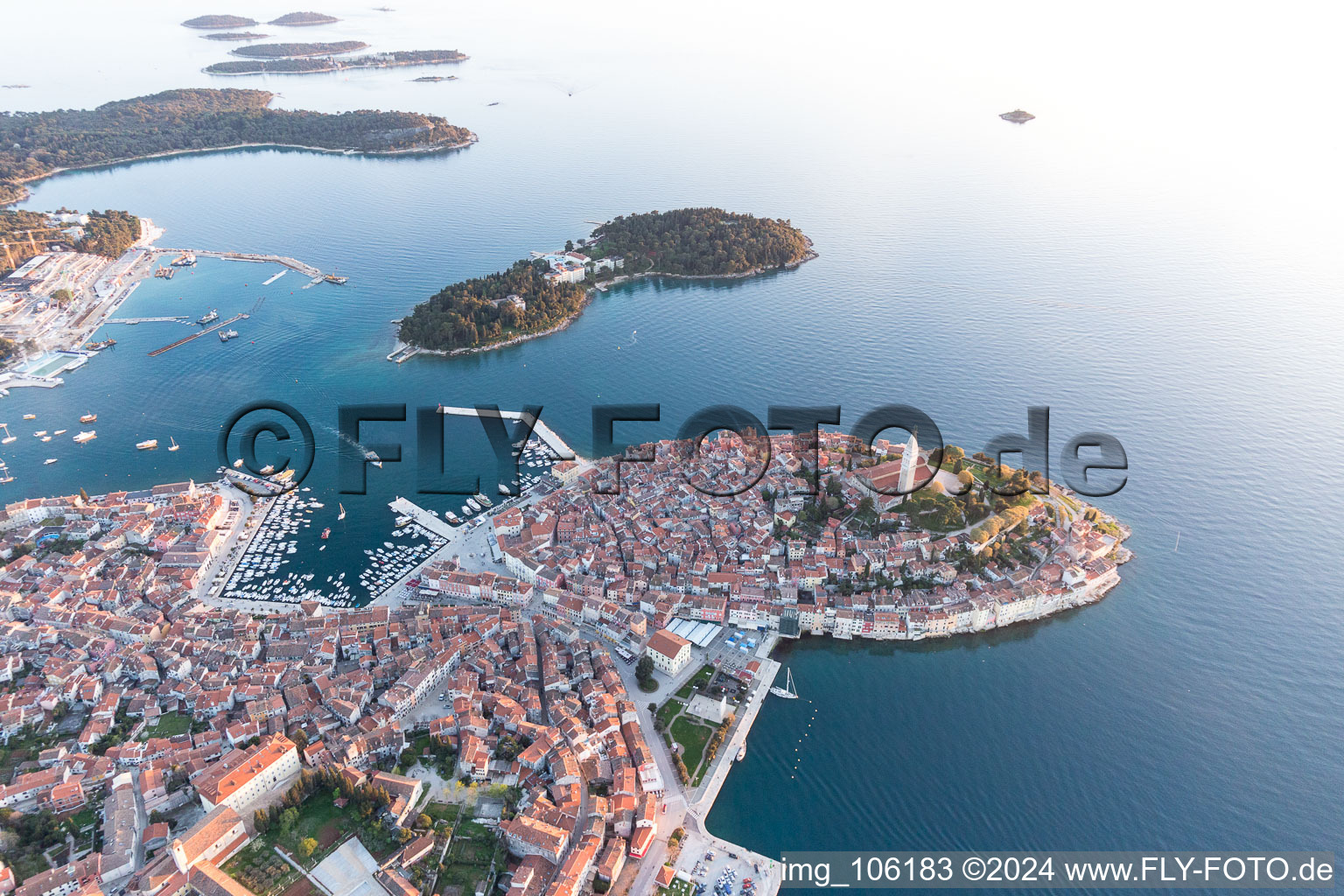 Enregistrement par drone de Rovinj dans le département Gespanschaft Istrien, Croatie