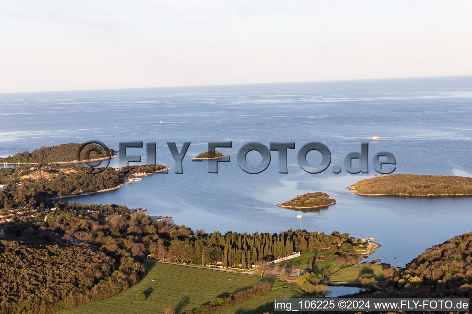 Stancija Valkanela dans le département Gespanschaft Istrien, Croatie du point de vue du drone