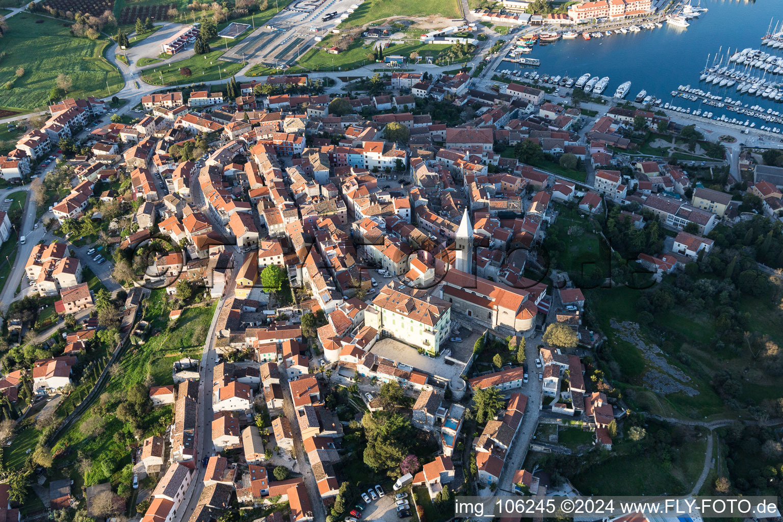 Enregistrement par drone de Vrsar dans le département Gespanschaft Istrien, Croatie