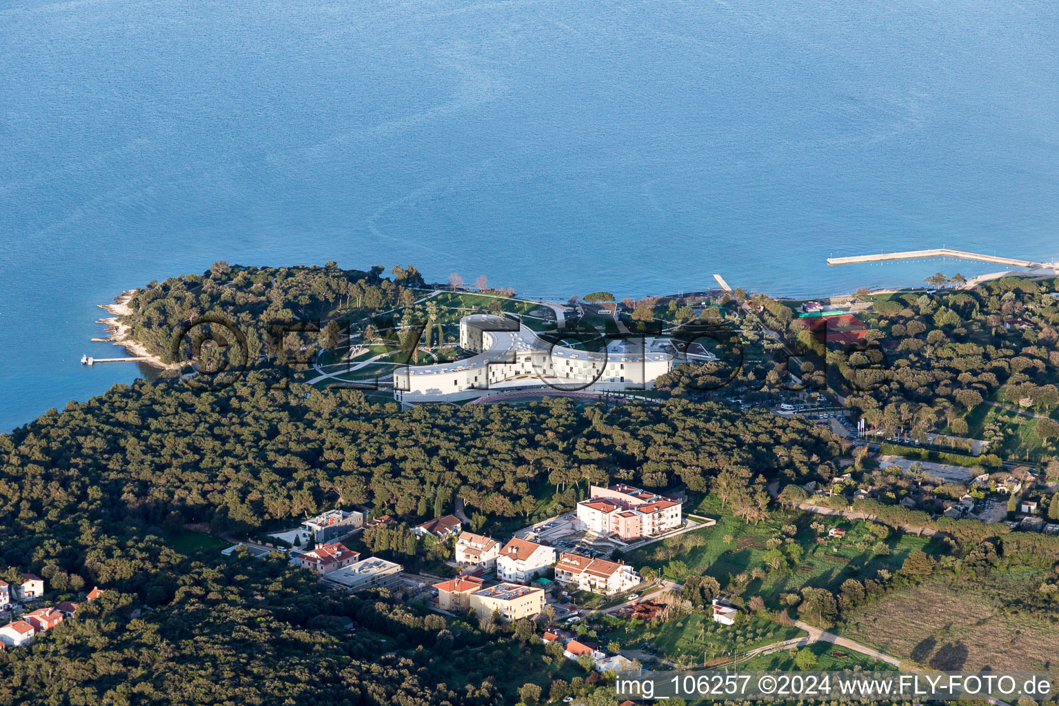 Rovinj dans le département Gespanschaft Istrien, Croatie vu d'un drone