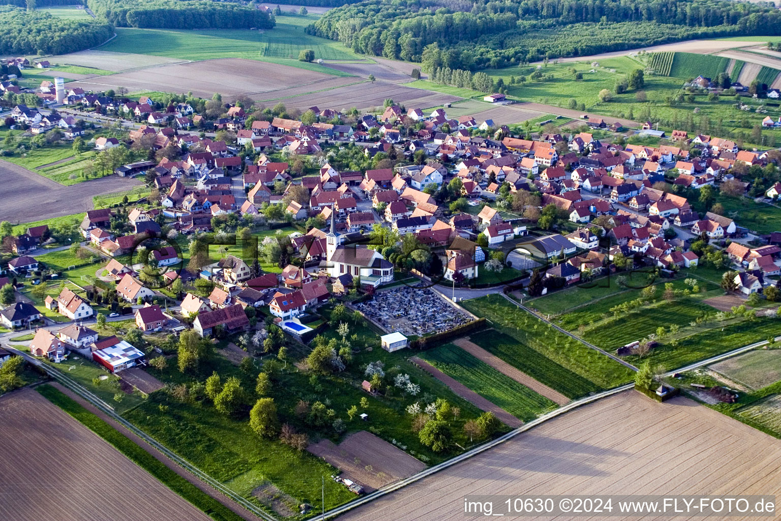 Vue oblique de Schœnenbourg à Schœnenbourg dans le département Bas Rhin, France