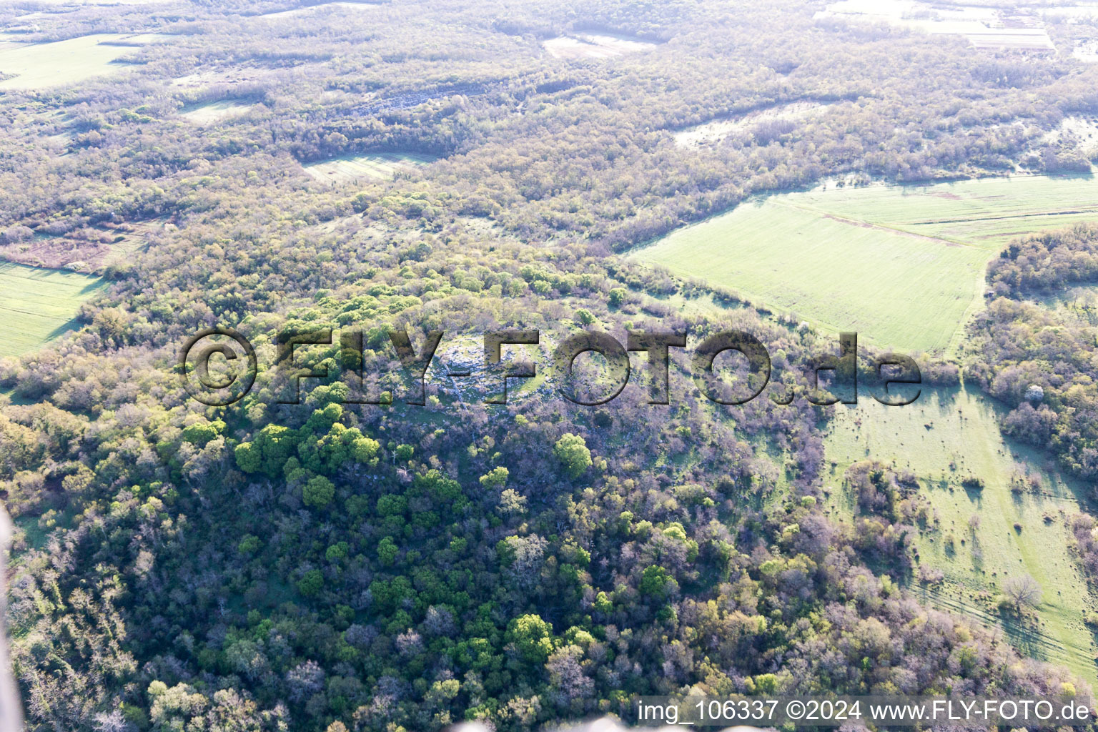 Vue aérienne de Valkarin dans le département Gespanschaft Istrien, Croatie