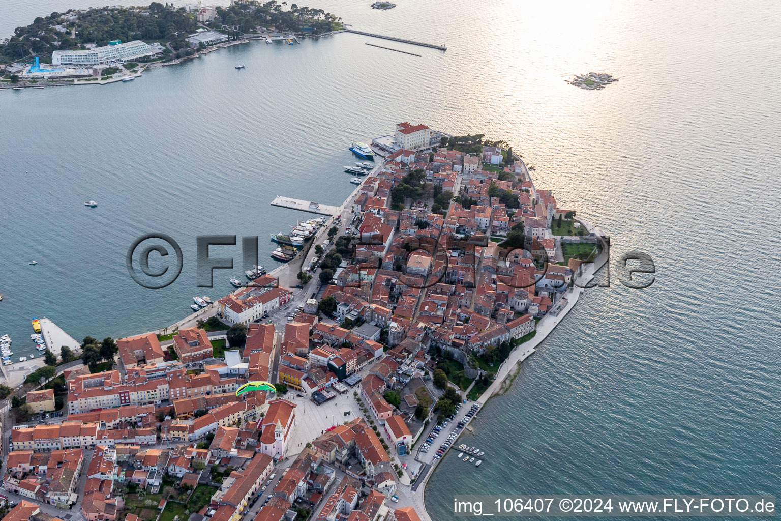 Image drone de Poreč dans le département Gespanschaft Istrien, Croatie