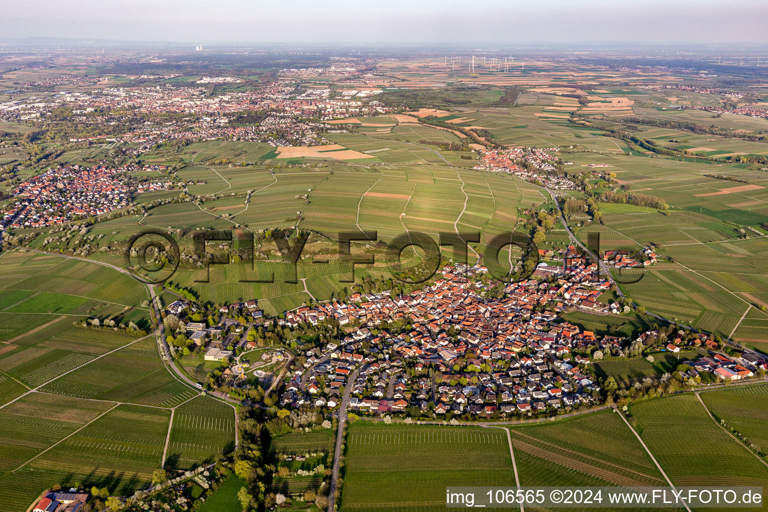 Vue aérienne de Quartier Ilbesheim in Ilbesheim bei Landau in der Pfalz dans le département Rhénanie-Palatinat, Allemagne