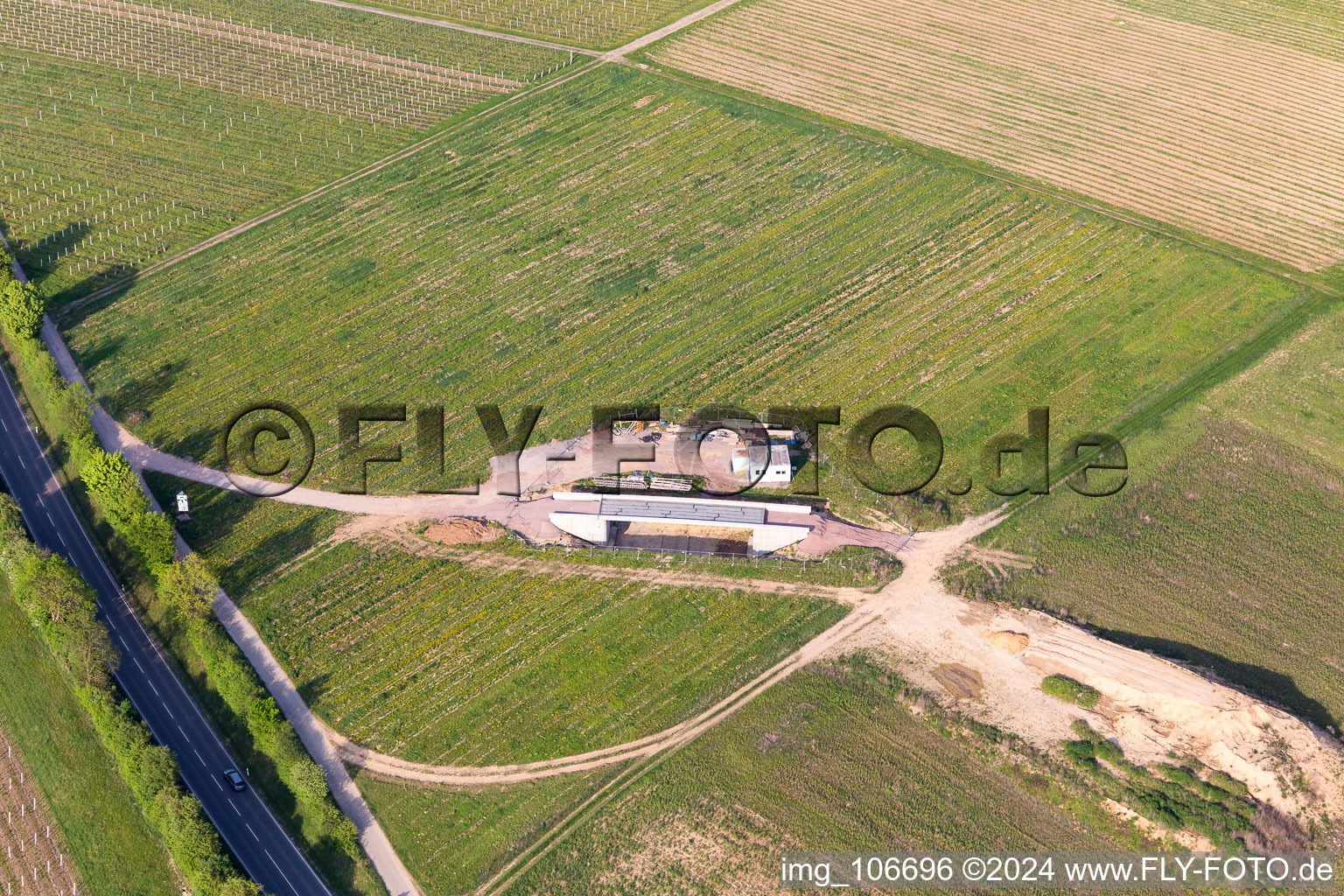 Vue aérienne de Contourner le chantier à Impflingen dans le département Rhénanie-Palatinat, Allemagne