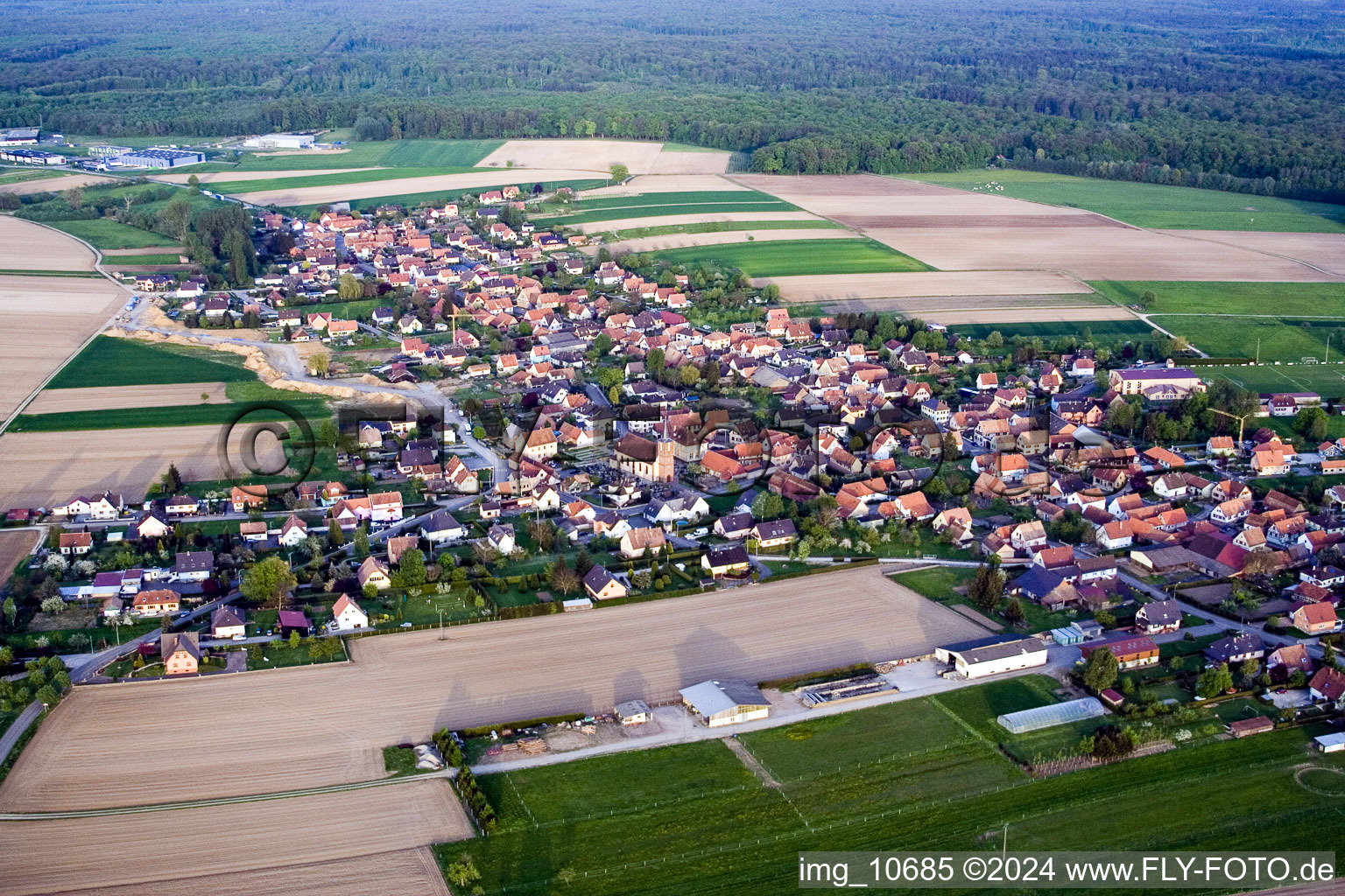 Vue d'oiseau de Eschbach dans le département Bas Rhin, France