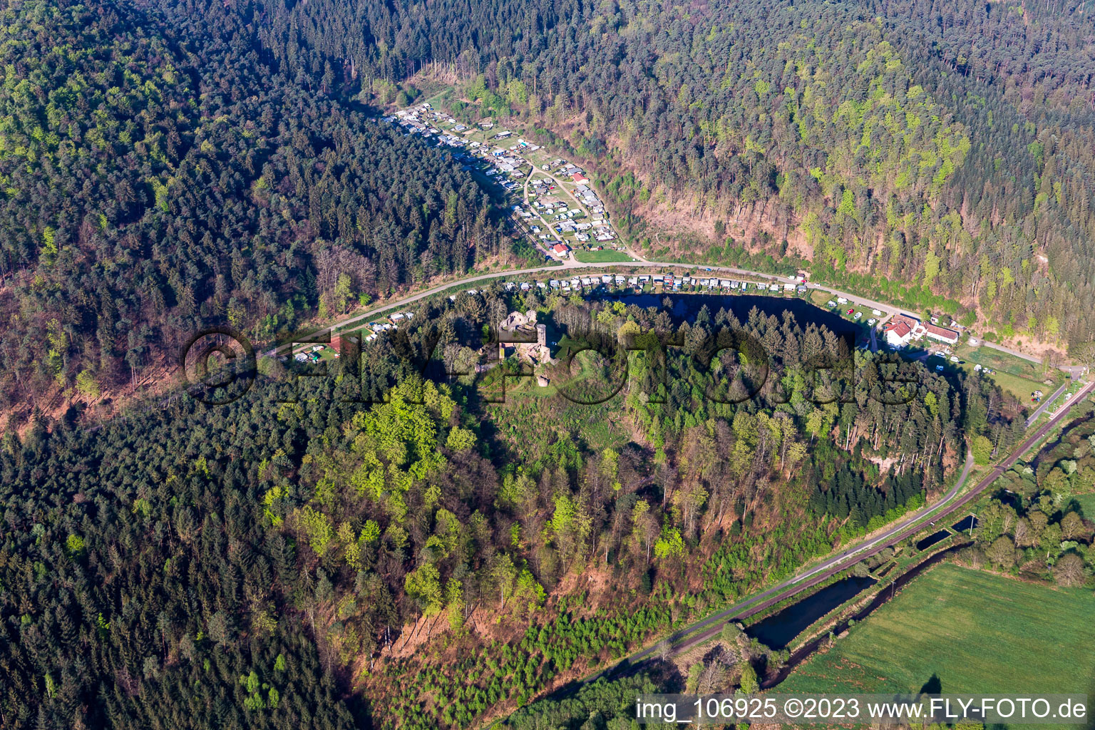 Enregistrement par drone de Dahn dans le département Rhénanie-Palatinat, Allemagne