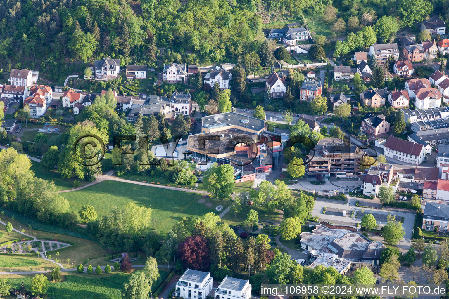 Bad Bergzabern dans le département Rhénanie-Palatinat, Allemagne vue d'en haut