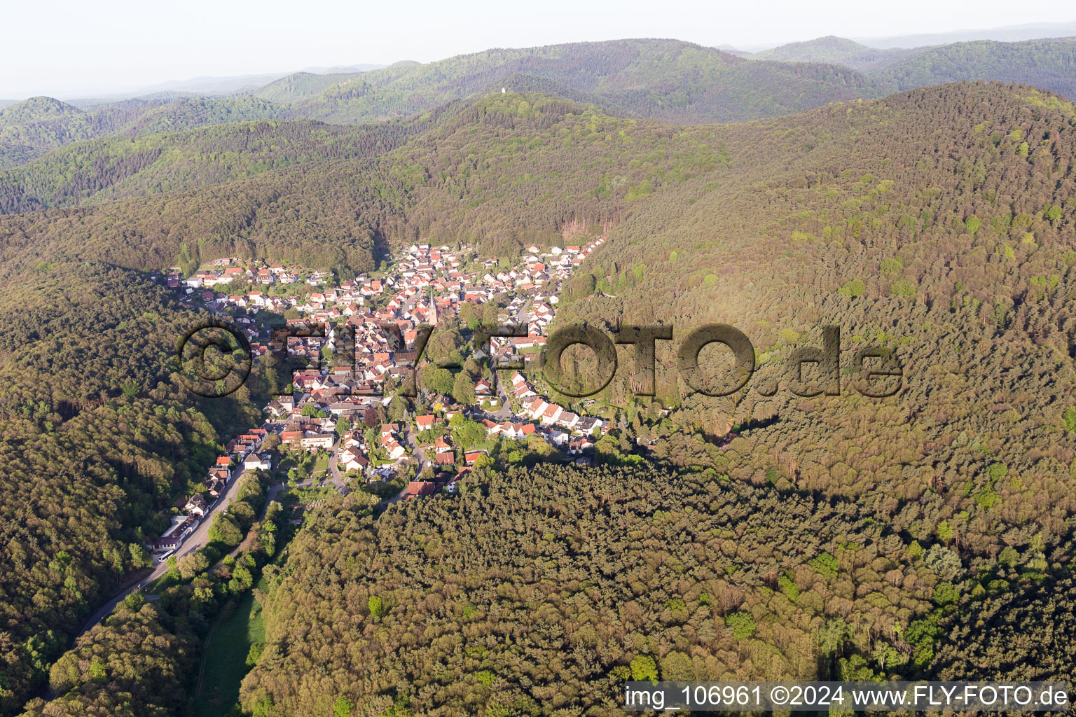 Dörrenbach dans le département Rhénanie-Palatinat, Allemagne vue d'en haut