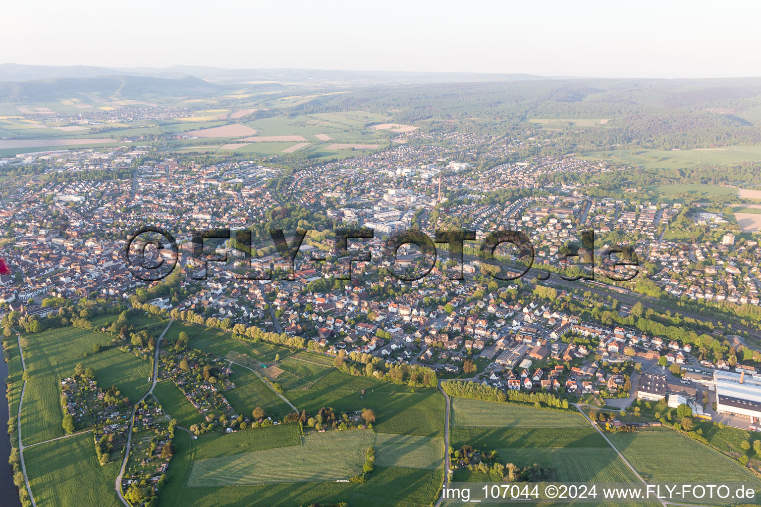 Vue aérienne de Holzminden dans le département Basse-Saxe, Allemagne