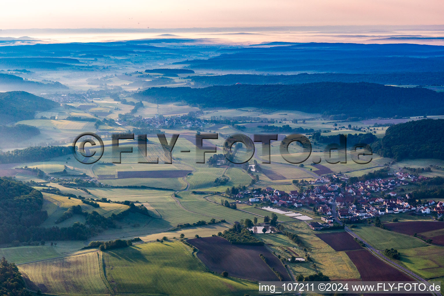 Vue aérienne de Geusfeld dans le département Bavière, Allemagne