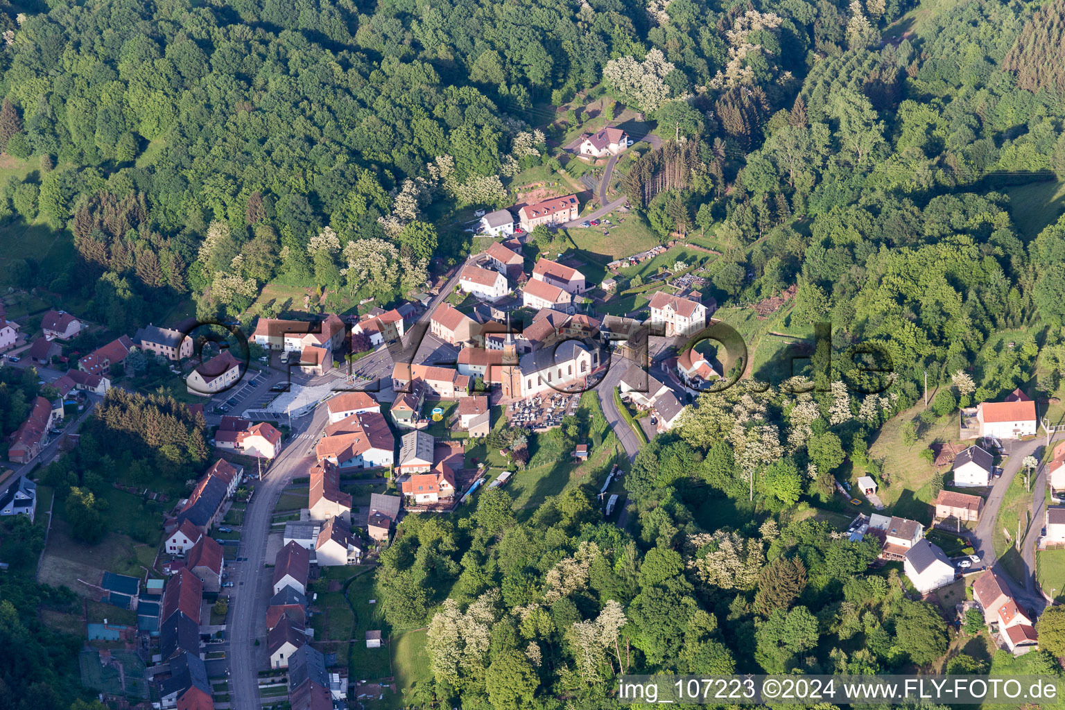 Vue aérienne de Hottviller dans le département Moselle, France